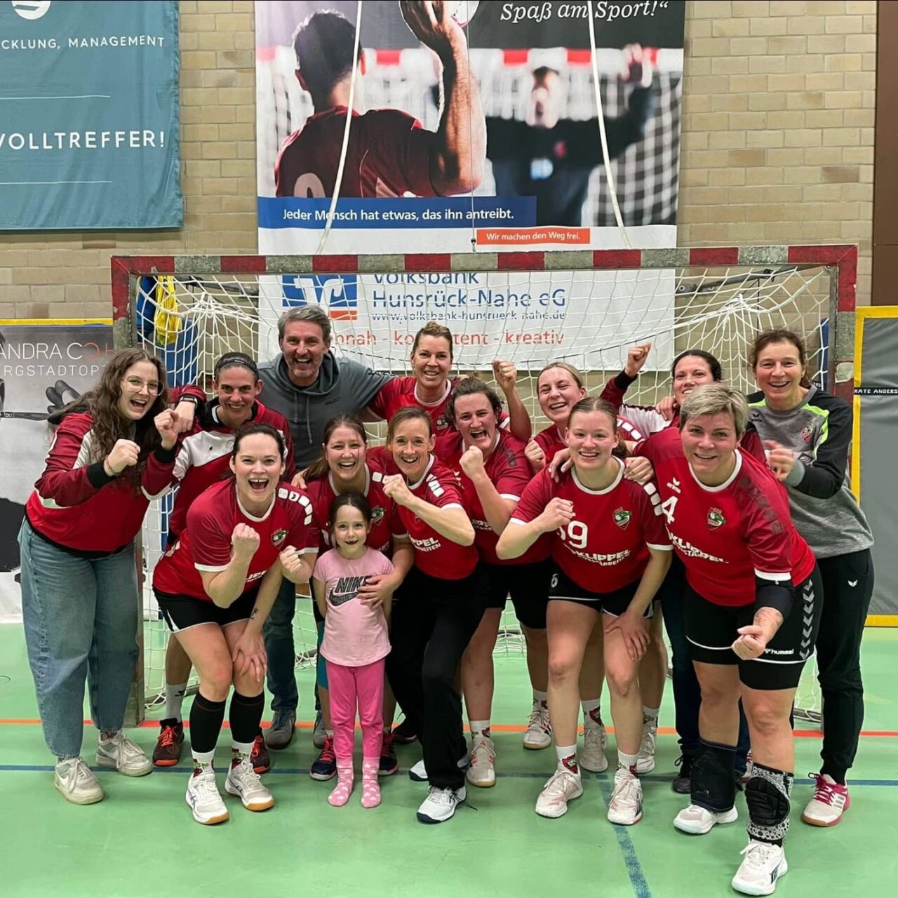 Damen 2 gewinnt gegen TV Bitburg 25:22